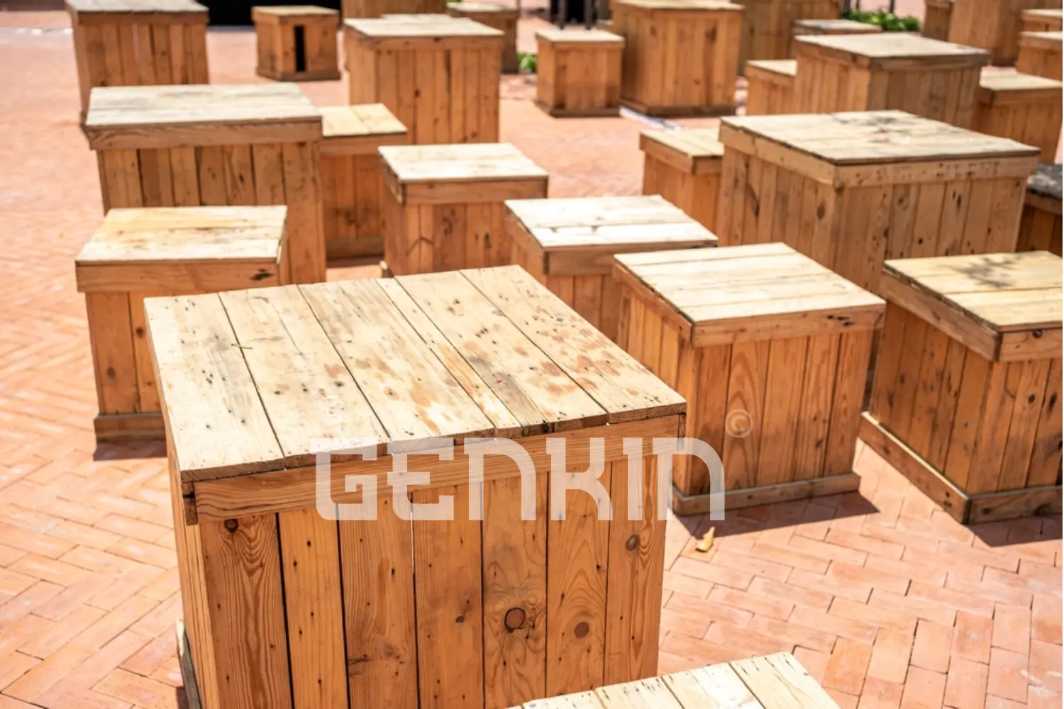 Gia Cố Gỗ: Sự Bảo Vệ Tối Đa Cho Hàng Cồng Kềnh và Giá Trị Cao