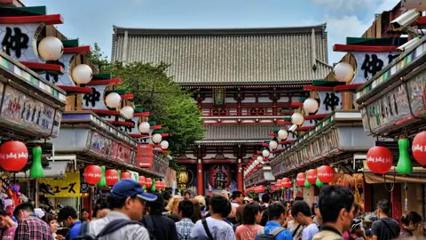 Thời điểm vàng săn đồ giảm giá ở Nhật